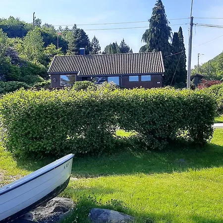 6 Person In Vakantiehuis Lyngdal